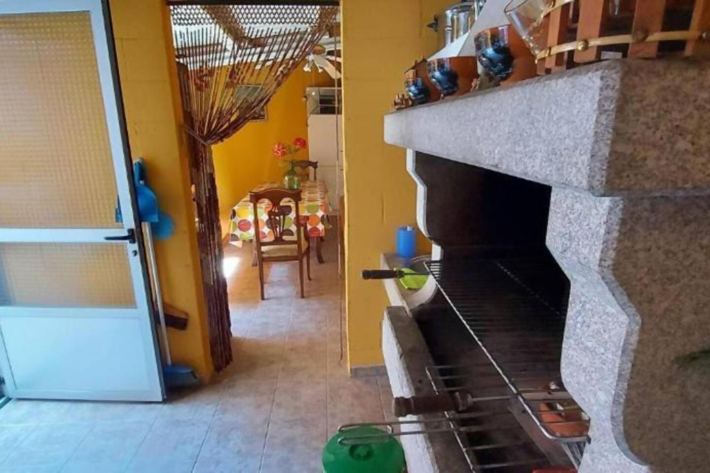 Apartamento Centrico Cerca De La Playa Bueu Exterior photo